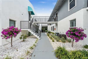 1180 Carlton Ct B, Fort Pierce, FL 34949 - MLS#F10513698