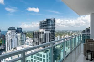 950 Brickell Bay Dr 5205, Miami, FL 33131 - MLS#F10513704