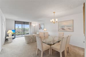 900 Colony Point Cir 511, Pembroke Pines, FL 33026 - MLS#F10513722