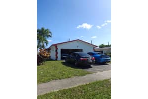 600 46th Avenue, Hollywood, FL 33021 - MLS#F10513753