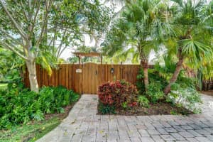 904 NE 18th St, Fort Lauderdale, FL 33305 Sold 10/29/25