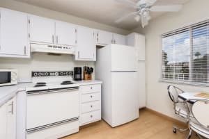 6795 Huntington Ln 201, Delray Beach, FL 33446 Sold 12/02/25