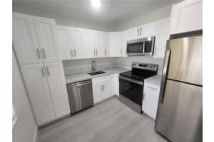 138 S Cypress Road 217, Pompano Beach