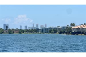 443 Ne 195th St 242, Miami