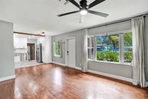 618 NE 35th St, Oakland Park, FL 33334 Sold 08/26/25