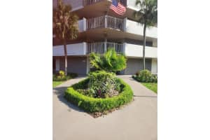 2801 Nw 47 Ter 403b, Lauderdale Lakes