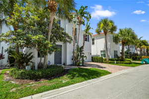 450 Greensboro Way, Boynton Beach, FL 33435 - MLS#F10513941