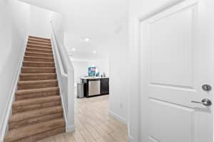 6005 WOODS EDGE CIR, Palm Beach Gardens, FL 33410 Sold 10/31/25