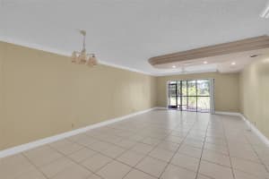 350 Racquet Club Rd, Weston, FL 33326 - MLS#F10514046