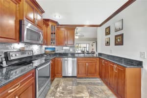 10126 NW 71st St, Tamarac, FL 33321 Sold 10/08/25