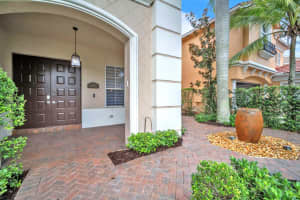 21062 Bella Vista Cir, Boca Raton, FL 33428 - MLS#F10514119