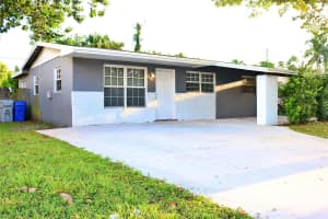 2724 NW 2nd St, Pompano Beach, FL 33069 Sold 11/14/25