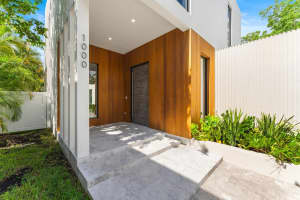 1000 SE 11th Ct, Fort Lauderdale, FL 33316 - MLS#F10514191