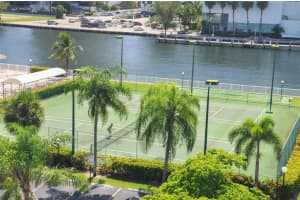 400 Leslie Dr. 419, Hallandale Beach