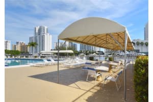 400 Leslie Drive, Hallandale Beach, FL 33009 - MLS#F10514207