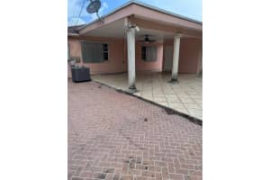 253 SW 4th St, Dania Beach, FL 33004 Sold 07/29/25