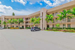 10304 Sunrise Lakes Blvd 106, Sunrise
