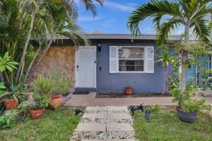 339 Dartmouth Dr, Lake Worth Beach, FL 33460 Sold 09/15/25