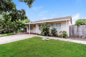 2903 Apalachee Rd, West Palm Beach, FL 33406 - MLS#F10514395