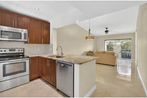 21954 Tidewater Ter 202, Boca Raton