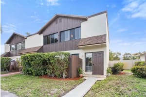 3200 NW 5th Ter 33, Pompano Beach, FL 33064 - MLS#F10514495
