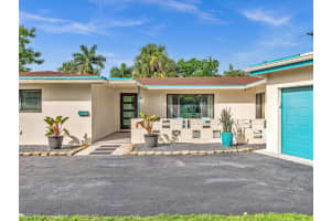 1 SW 58th Ave, Plantation, FL 33317 Sold 09/05/25