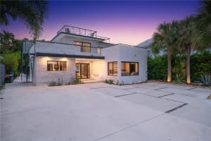 3304 NE 15th Ct, Fort Lauderdale, FL 33304 Sold 12/09/25