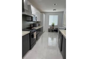 499 Conservation Dr, Weston, FL 33327 - MLS#F10514526