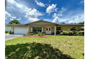7441 Nw 13th St, Plantation