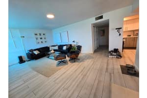 3800 N Hills Dr 416, Hollywood, FL 33021 Sold 09/18/25