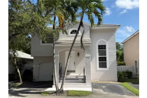 9840 NW 9th Ct, Plantation, FL 33324 Sold 08/20/25