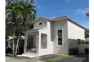 9840 NW 9th Ct, Plantation, FL 33324 Sold 08/20/25