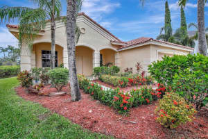4202 Staghorn Ln, Weston