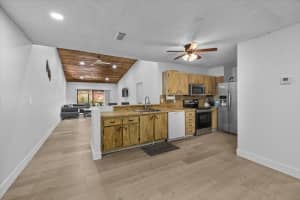 8337 NW 37th Pl 8337, Sunrise, FL 33351 - MLS#F10514574