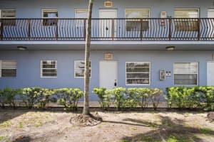 110 SE 2nd St, Hallandale Beach, FL 33009 - MLS#F10514591