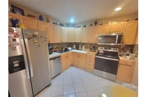 8120 Sw 24th St 103, North Lauderdale