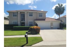 5208 Nw 66th Ave, Lauderhill