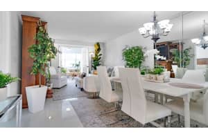 9581 Sunrise Lakes Boulevard, Sunrise, FL 33322 - MLS#F10514646