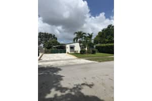 1620 N 71st Ter, Hollywood, FL 33024 - MLS#F10514680