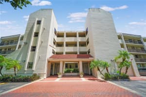 113 Lake Emerald Dr 404, Oakland Park, FL 33309 - MLS#F10514715