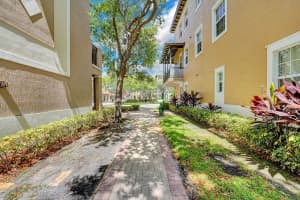 454 SW 147th Ave 4601, Pembroke Pines, FL 33027 - MLS#F10514727