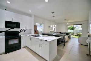 378 NE 47th Pl 378, Deerfield Beach, FL 33064 - MLS#F10514744