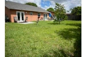 4400 NW 77th Ter, Lauderhill, FL 33351 - MLS#F10514765
