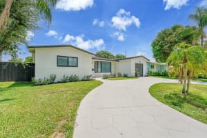 5512 Cleveland St, Hollywood, FL 33021 - MLS#F10514766