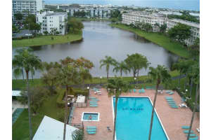2205 S Cypress Bend Dr 505, Pompano Beach