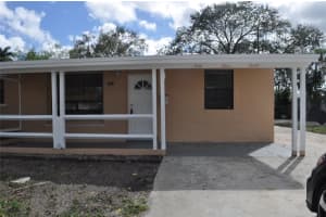 6930 Liberty St, Hollywood, FL 33024 - MLS#F10514799