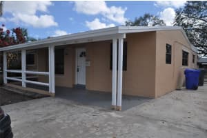 6930 Liberty St, Hollywood, FL 33024 - MLS#F10514799