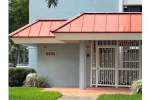 605 Pine Island Rd 304A, Plantation, FL 33324 - MLS#F10514826