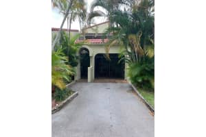 3684 Estepona Ave 17s1, Doral