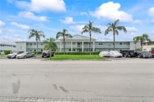 2330 NE 36th St 6, Lighthouse Point, FL 33064 Sold 08/18/25